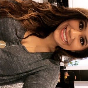 Meet your Posher, Bernadita